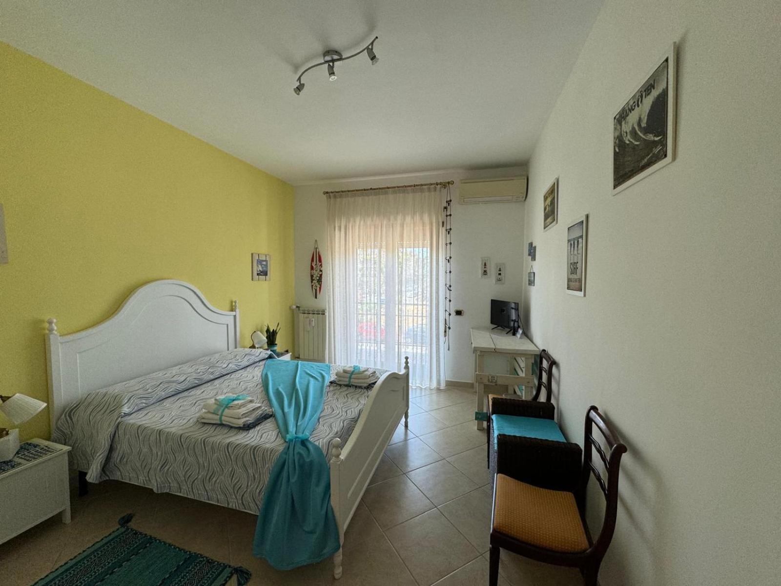 La Dimora Di Livia Aparthotel ลิโด ดิ ออสเตีย ภายนอก รูปภาพ