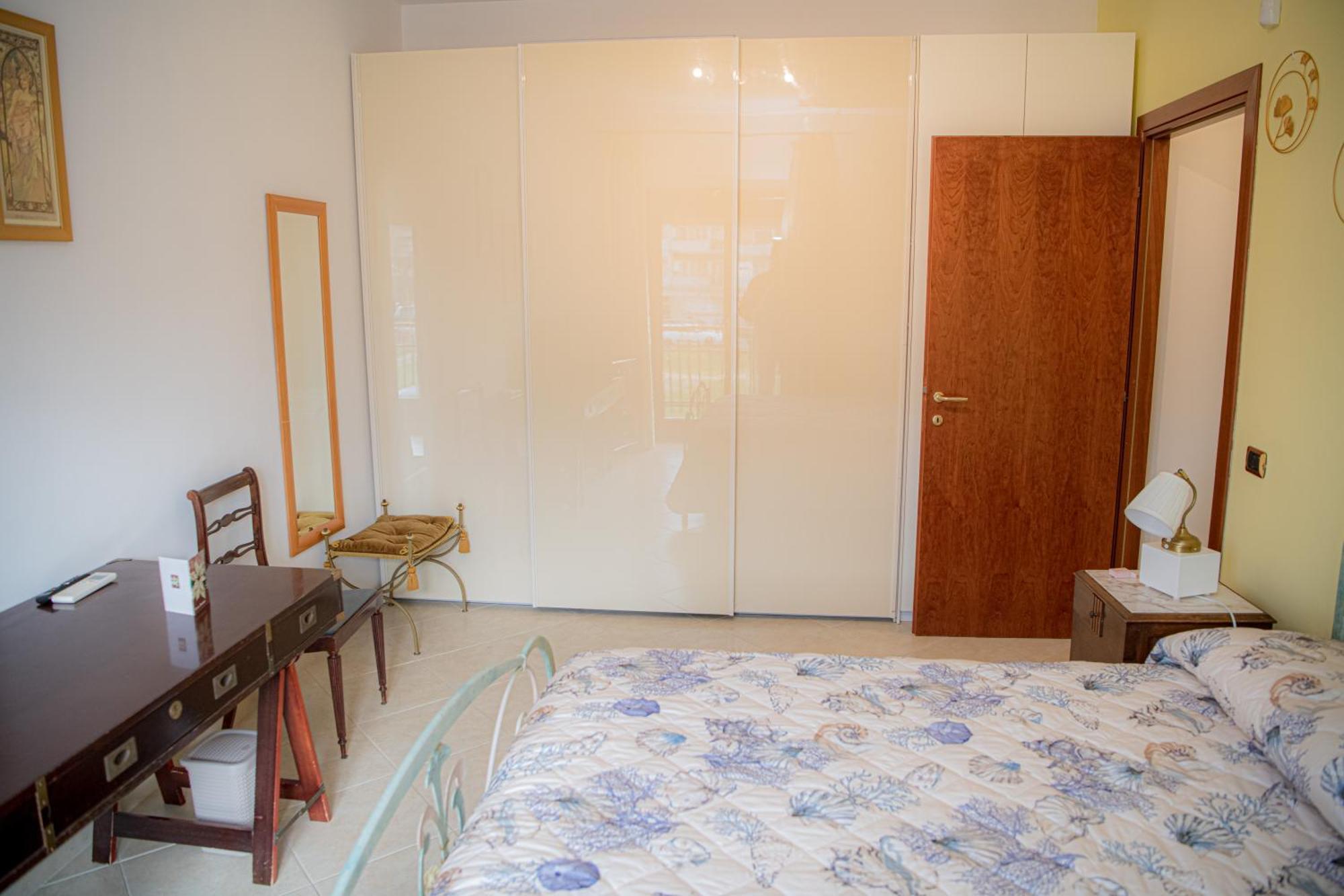 La Dimora Di Livia Aparthotel ลิโด ดิ ออสเตีย ภายนอก รูปภาพ
